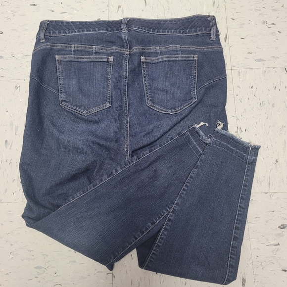 Torrid Skinny Super Stretch Jeans Size 16R - Picture 5 of 5